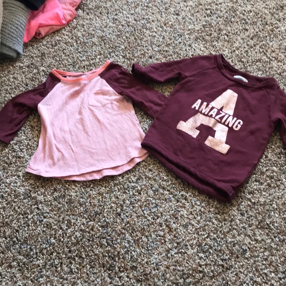 2 old navy tops!